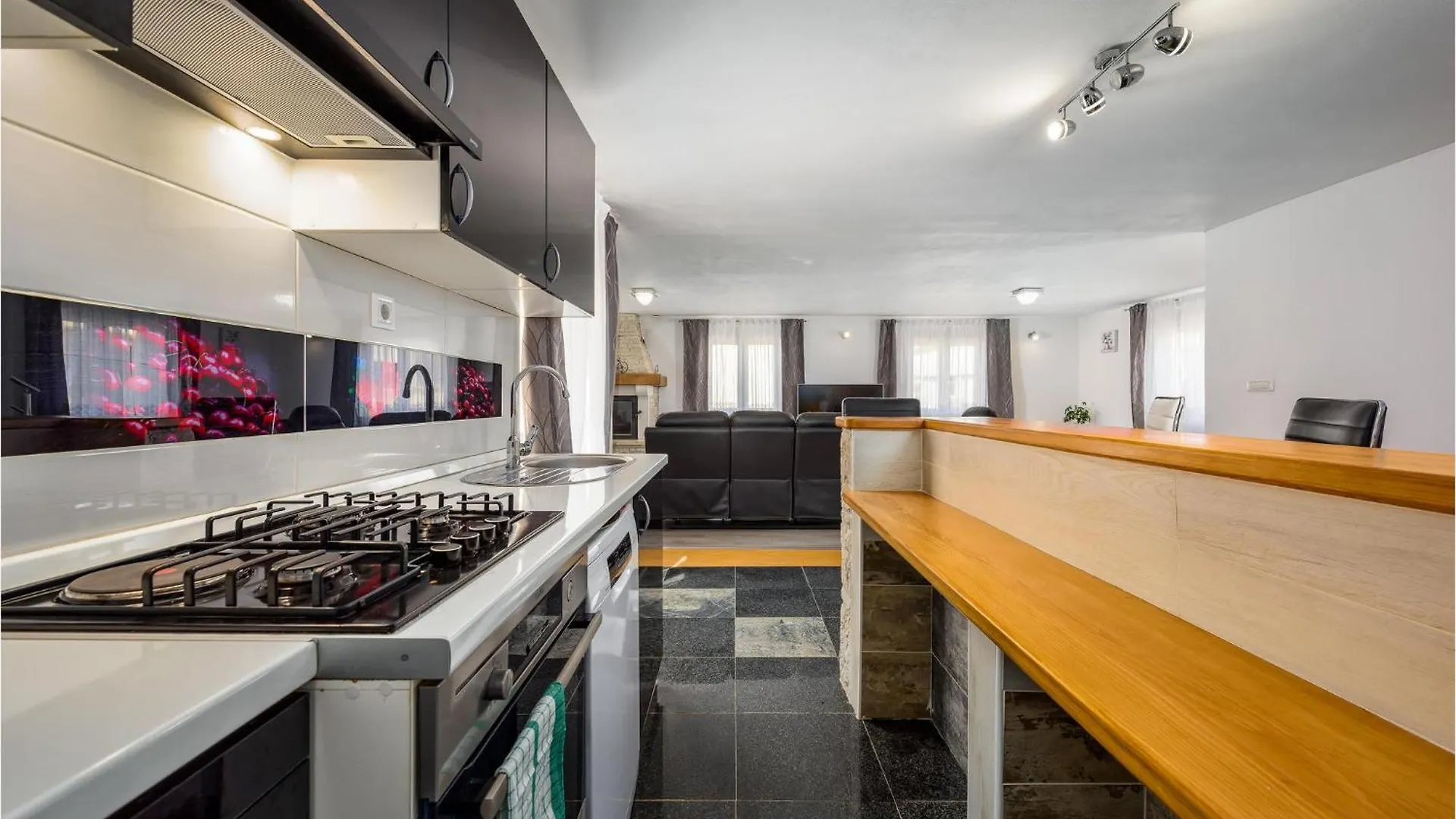 Beautiful Home In Savicenta With Sauna Cukrici
