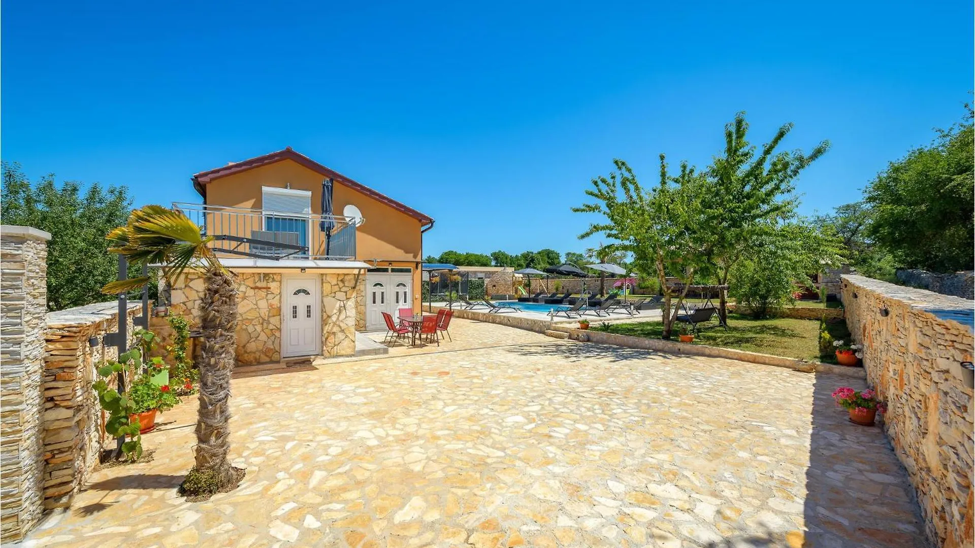 Feriehus Beautiful Home In Savicenta With Sauna Cukrici